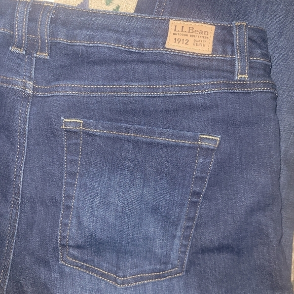 L.L.Bean Dark Wash Womens Denim Jeans 12P - Picture 5 of 5